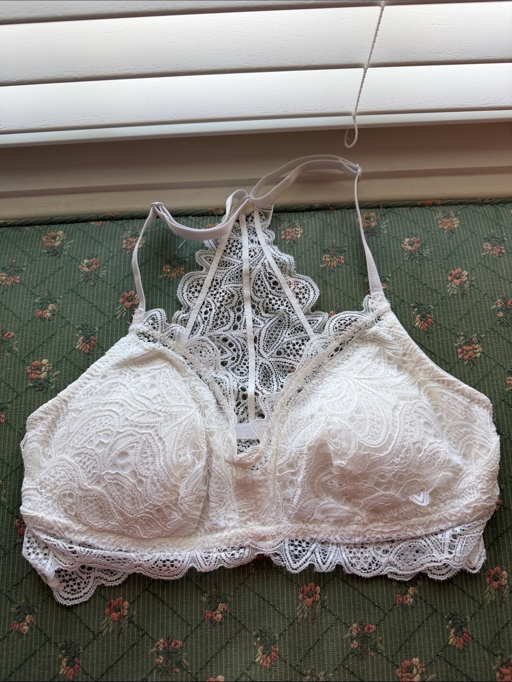 Nicole Miller- Lace Racerback Bralette in White- Size Small